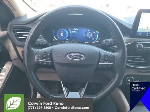 Used 2020 Ford Escape Titanium AWD/4WD image 15