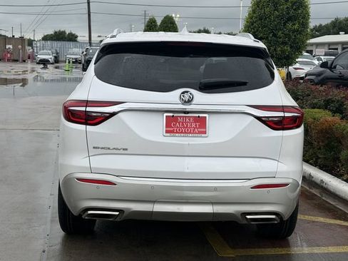 Used 2020 Buick Enclave Premium w/ Sun and Sites Package FWD image 6