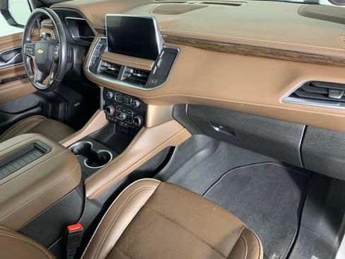 Used 2022 Chevrolet Tahoe High Country AWD/4WD image 6