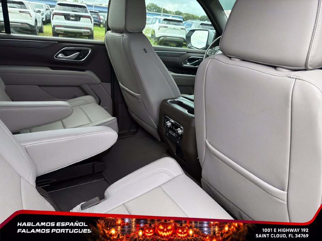 Used 2024 GMC Yukon SLT w/ SLT Luxury Package AWD/4WD image 30