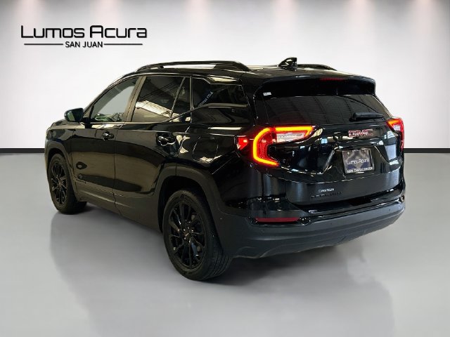 Used 2024 GMC Terrain SLE w/ Driver Convenience Package FWD image 5