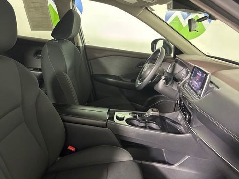 Used 2023 Nissan Rogue S AWD/4WD image 29