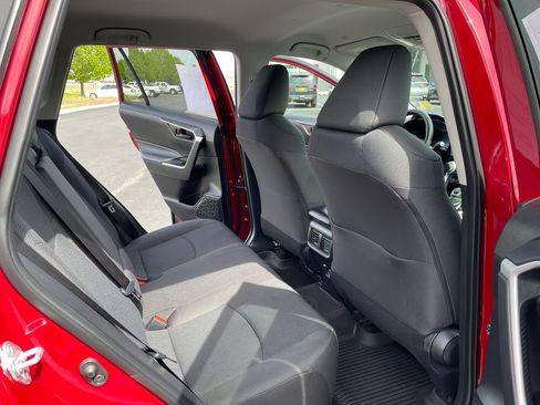 Certified 2025 Toyota RAV4 LE AWD/4WD image 15