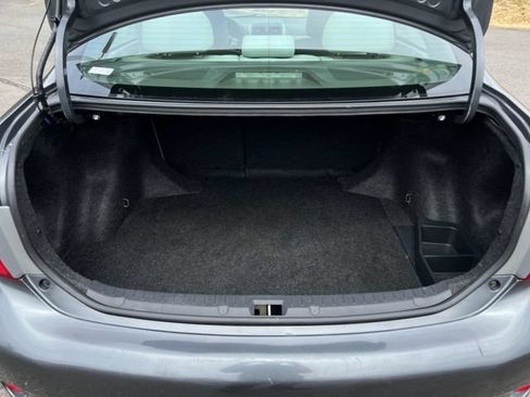 Used 2010 Toyota Corolla LE FWD image 13
