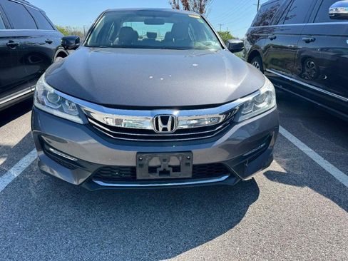 Used 2016 Honda Accord EX image 2