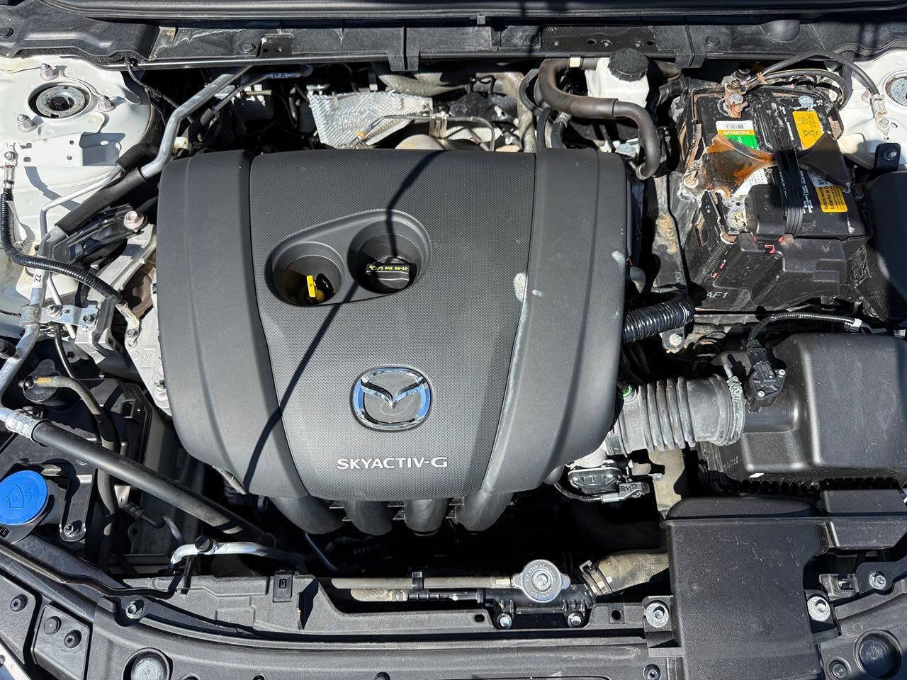 Used 2022 MAZDA MAZDA3 s FWD image 10