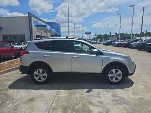 Used 2014 Toyota RAV4 XLE FWD image 6