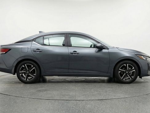 Used 2025 Nissan Sentra SV FWD image 11