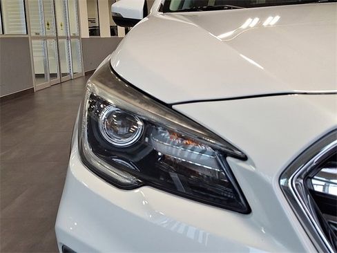 Used 2019 Subaru Outback 2.5i Limited w/ Protection Package #1 image 8