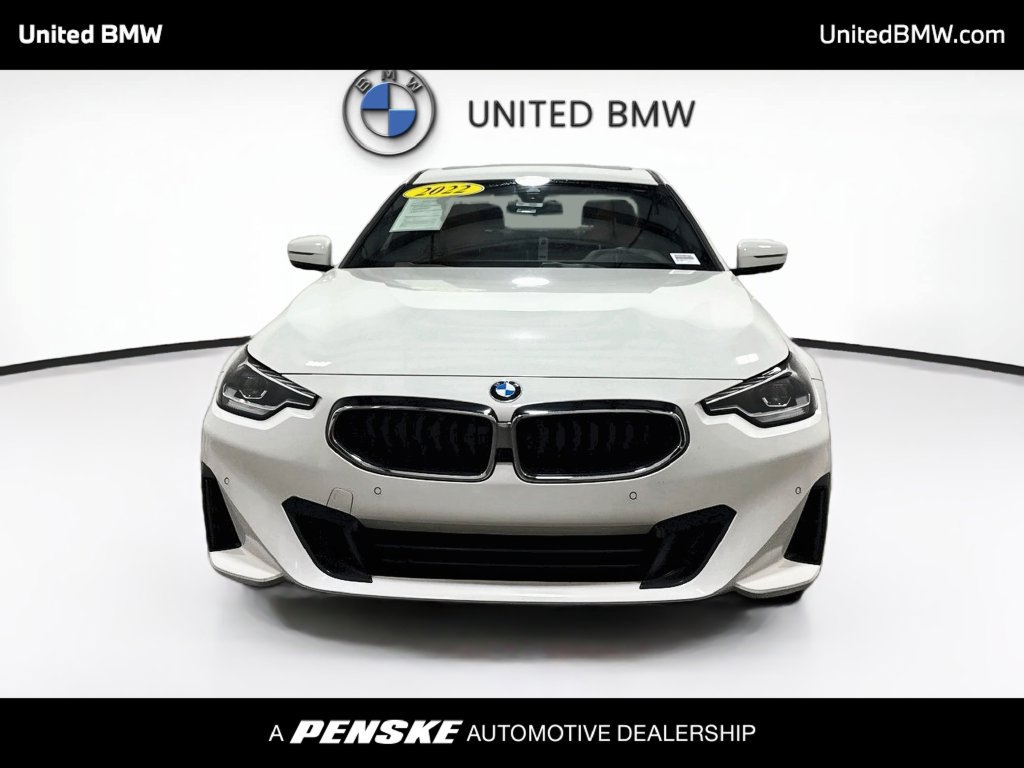 Used 2022 BMW 230i Coupe w/ Convenience Package RWD image 2