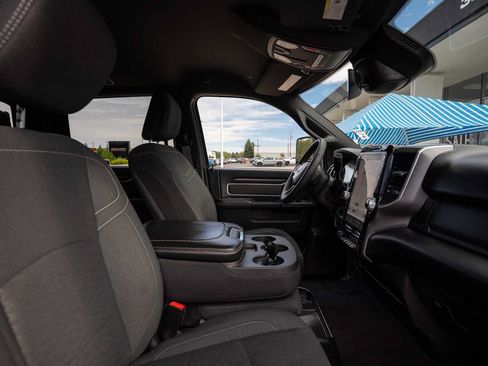 Used 2026 RAM 2500 Big Horn AWD/4WD image 9
