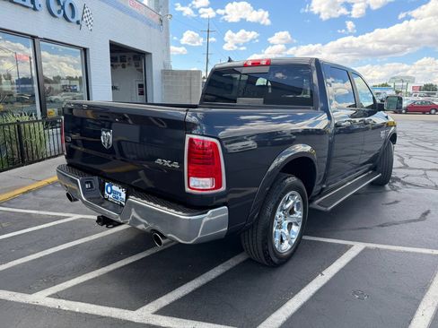Used 2019 RAM 1500 Laramie AWD/4WD image 7