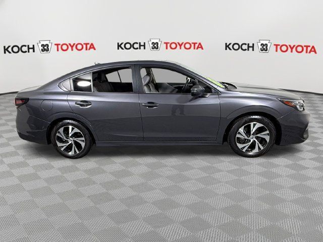 Used 2025 Subaru Legacy Premium AWD/4WD image 9