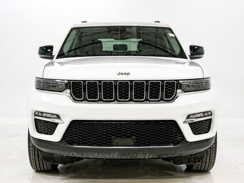 Used 2023 Jeep Grand Cherokee Limited image 4