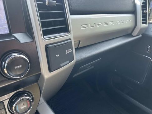 Used 2021 Ford F250 Lariat AWD/4WD image 32