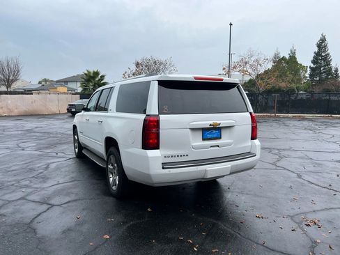 Used 2015 Chevrolet Suburban LTZ image 4
