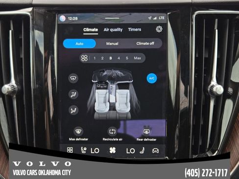 Certified 2023 Volvo XC60 B5 Plus w/ Protection Package Premier image 18