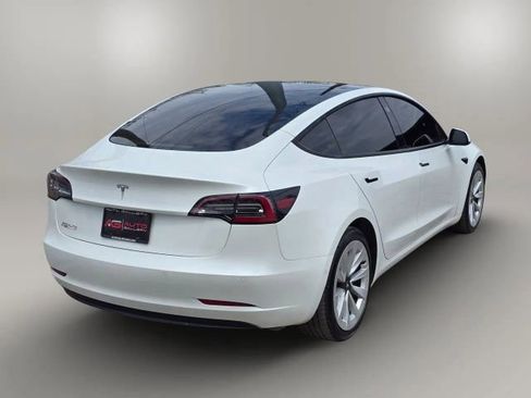 Used 2021 Tesla Model 3 Standard Range Plus RWD image 5
