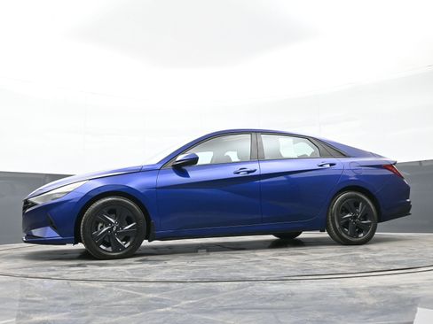 Used 2022 Hyundai Elantra SEL w/ Convenience Package image 39