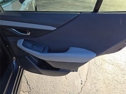 Used 2023 Subaru Outback Premium image 9