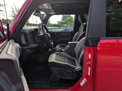 Used 2022 Ford Bronco Wildtrak AWD/4WD image 13