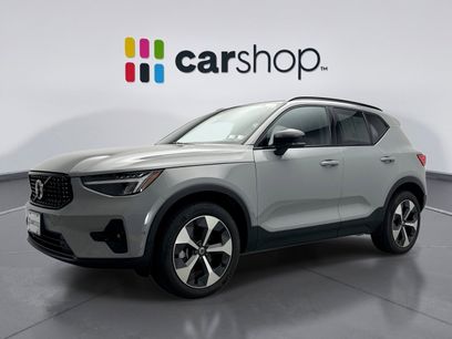 Used 2025 Volvo XC40 B5 Plus
