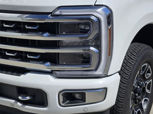 Used 2024 Ford F350 Platinum image 9