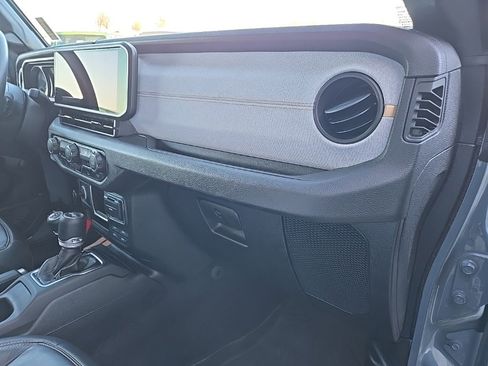 Used 2024 Jeep Wrangler Sport image 81