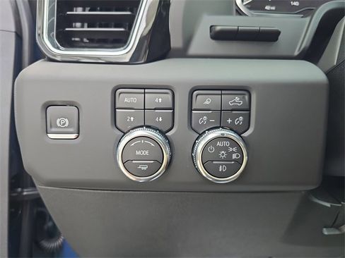 New 2025 GMC Sierra 2500 Denali w/ Denali Reserve Package image 25