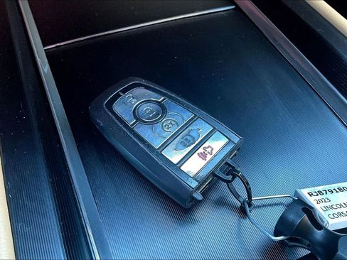 Certified 2023 Lincoln Corsair Reserve w/ Equipment Group 202A image 11