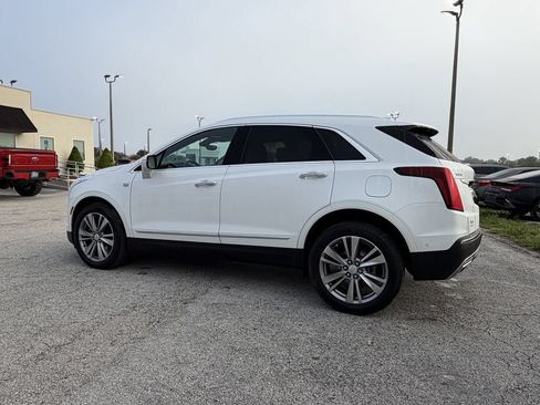 Used 2024 Cadillac XT5 Premium Luxury w/ Technology Package FWD image 7