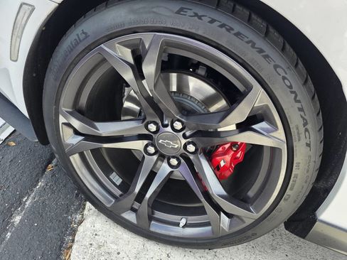 Used 2022 Chevrolet Camaro SS image 13