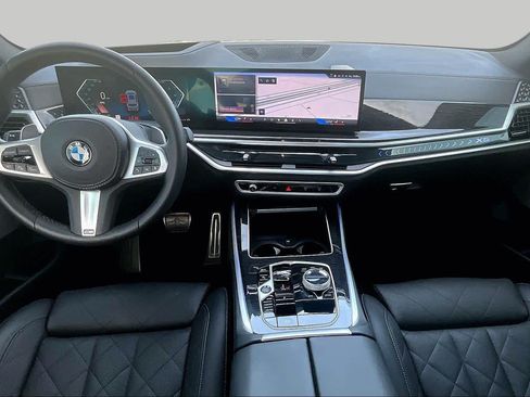 Used 2025 BMW X5 sDrive40i w/ Executive Package RWD image 14