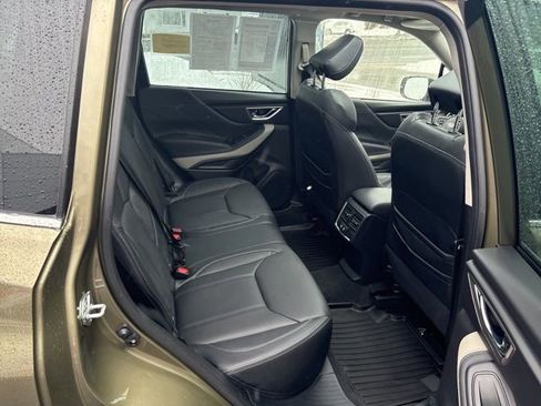 Used 2023 Subaru Forester Limited image 20