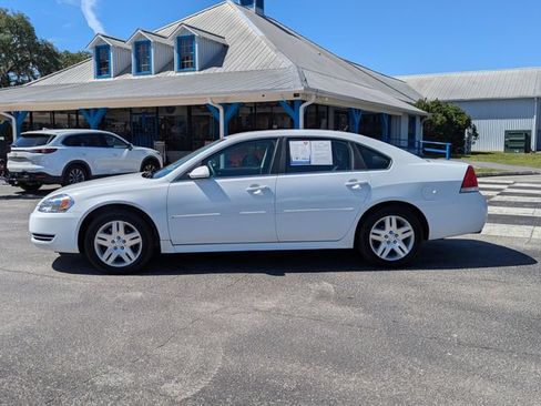 Used 2016 Chevrolet Impala LT FWD image 8