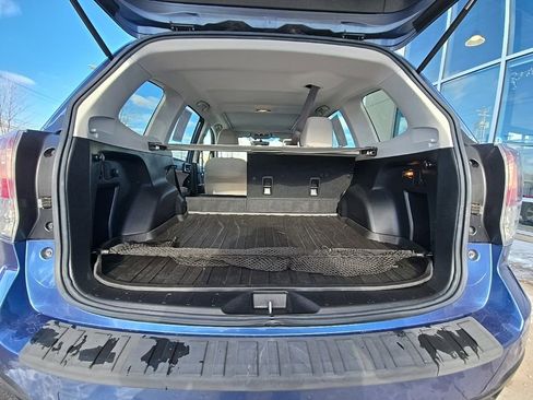 Used 2017 Subaru Forester 2.5i Premium w/ All-Weather Package image 31