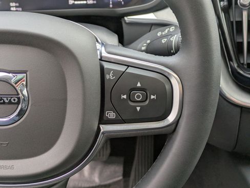 Certified 2024 Volvo XC60 B5 Core w/ Protection Package Premier image 18