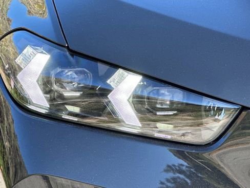 New 2026 BMW X5 M60i image 34