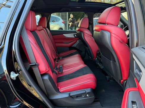 Used 2022 Acura MDX A-Spec image 10