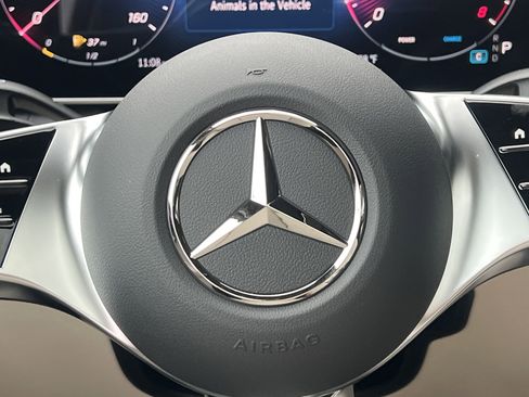 Certified 2025 Mercedes-Benz GLC 300 image 32
