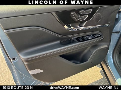 Certified 2024 Lincoln Corsair AWD w/ Equipment Group 101A image 13