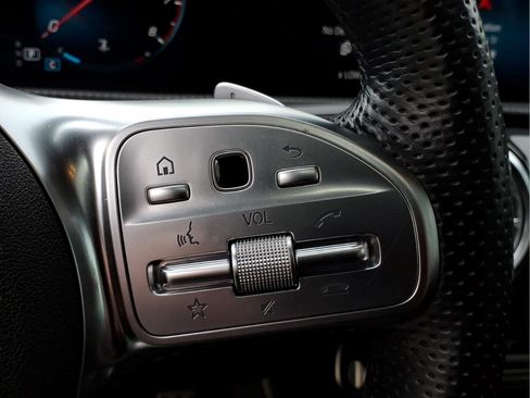 Used 2022 Mercedes-Benz CLA 250 image 27