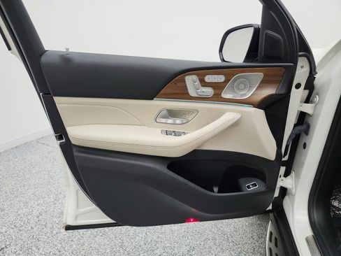 Certified 2022 Mercedes-Benz GLS 450 4MATIC image 14