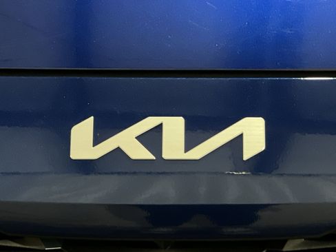 Used 2023 Kia Forte LXS w/ LXS Technology Package FWD image 12