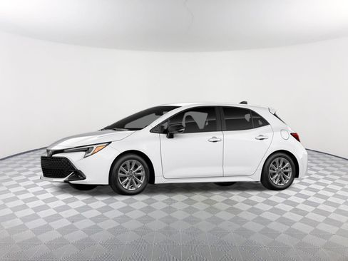 New 2026 Toyota Corolla SE FWD image 3