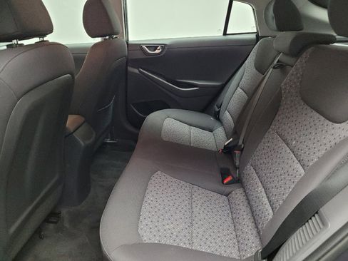 Used 2019 Hyundai Ioniq Plug-In Hybrid FWD image 18