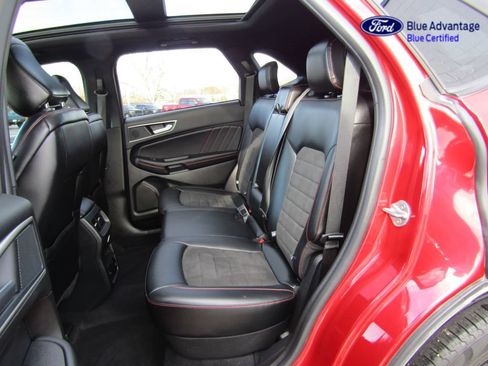 Certified 2024 Ford Edge ST-Line AWD/4WD image 23