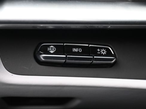 Used 2021 Chevrolet Corvette Stingray Premium Conv w/ Z51 Performance Package image 32