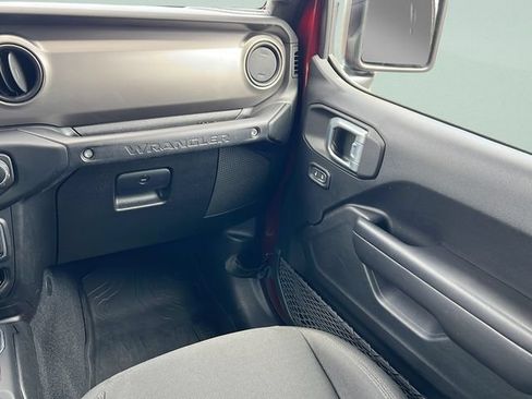 Used 2021 Jeep Wrangler Unlimited Sport w/ Sun And Sound Package AWD/4WD image 16