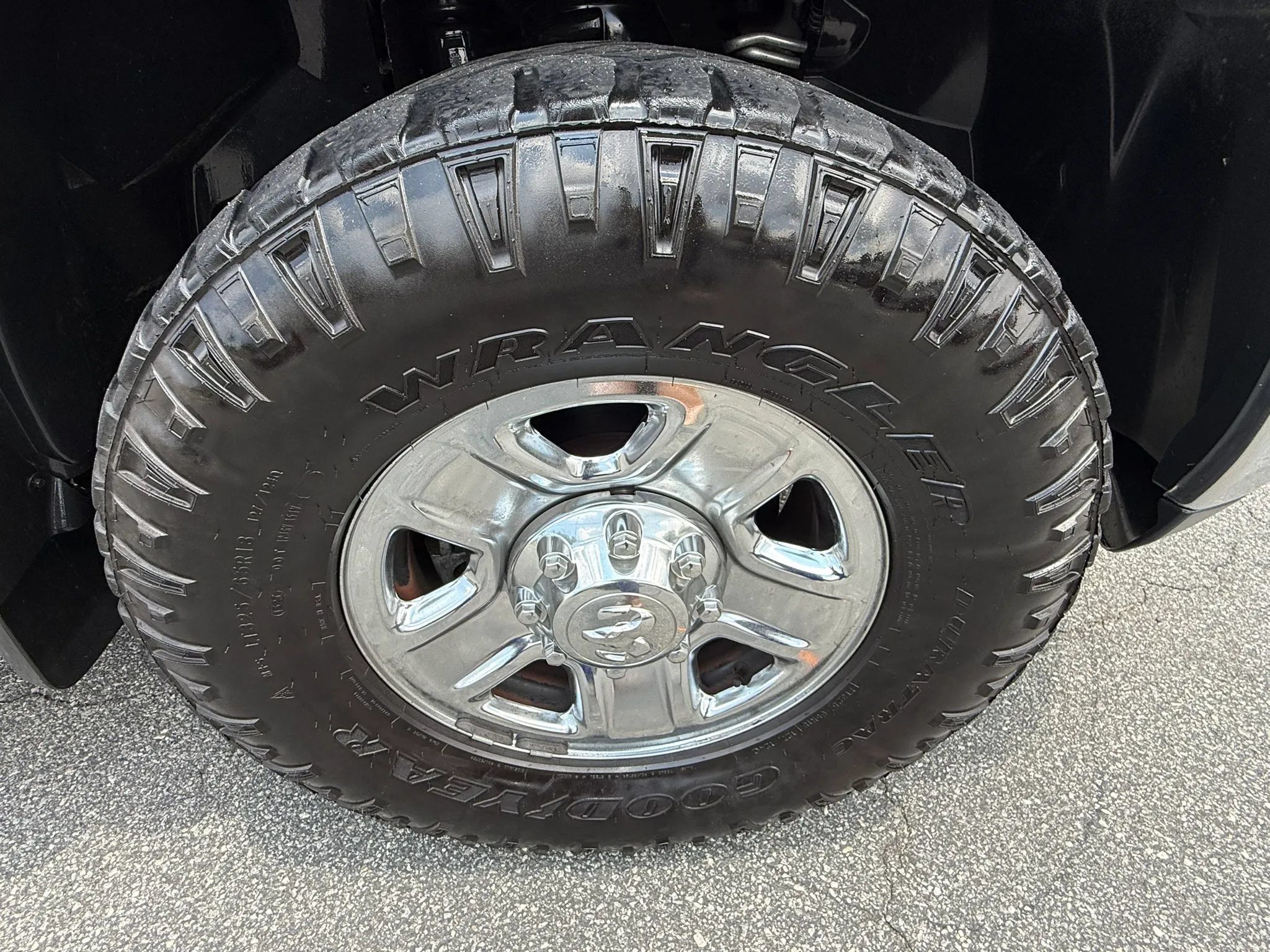 Used 2018 RAM 2500 Tradesman w/ Chrome Appearance Group AWD/4WD image 19